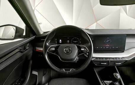 Skoda Octavia IV, 2021 год, 1 850 000 рублей, 16 фотография