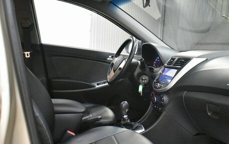 Hyundai Solaris II рестайлинг, 2013 год, 699 000 рублей, 13 фотография