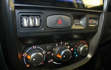 Renault Duster I рестайлинг, 2015 год, 1 075 000 рублей, 13 фотография