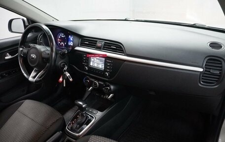 KIA Rio IV, 2017 год, 1 163 000 рублей, 10 фотография