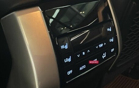 Toyota Land Cruiser Prado 150 рестайлинг 2, 2019 год, 4 670 000 рублей, 8 фотография