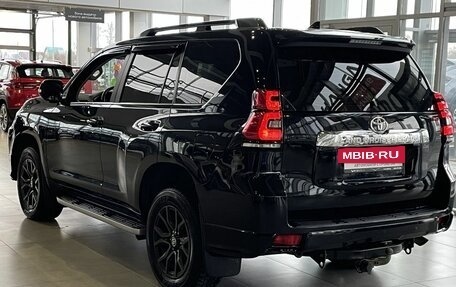 Toyota Land Cruiser Prado 150 рестайлинг 2, 2019 год, 4 670 000 рублей, 6 фотография