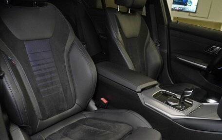 BMW 3 серия, 2021 год, 3 885 000 рублей, 19 фотография