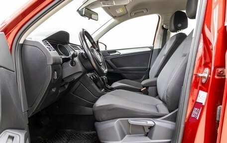 Volkswagen Tiguan II, 2020 год, 2 380 000 рублей, 28 фотография