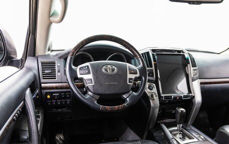 Toyota Land Cruiser 200, 2012 год, 3 798 000 рублей, 14 фотография