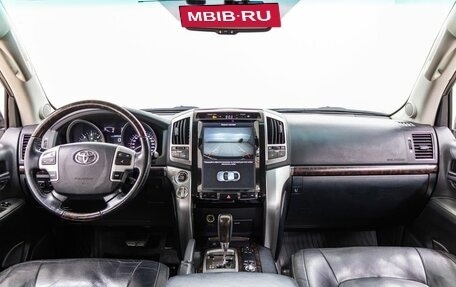 Toyota Land Cruiser 200, 2012 год, 3 798 000 рублей, 13 фотография