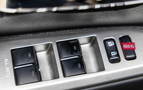 Toyota Land Cruiser 200, 2012 год, 3 798 000 рублей, 16 фотография