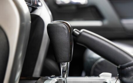 Toyota Land Cruiser 200, 2012 год, 3 798 000 рублей, 35 фотография