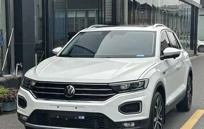 Volkswagen T-Roc I, 2022 год, 1 897 000 рублей, 1 фотография