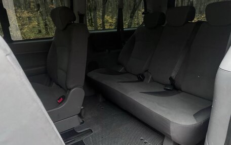 Hyundai H-1 II рестайлинг, 2011 год, 1 300 000 рублей, 6 фотография