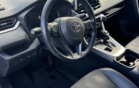 Toyota RAV4, 2021 год, 3 600 000 рублей, 12 фотография