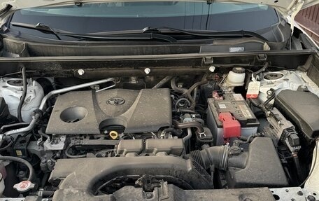 Toyota RAV4, 2021 год, 3 600 000 рублей, 5 фотография