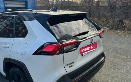 Toyota RAV4, 2021 год, 3 600 000 рублей, 14 фотография