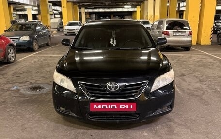Toyota Camry, 2008 год, 950 000 рублей, 2 фотография