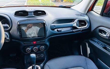 Jeep Renegade I рестайлинг, 2018 год, 1 239 777 рублей, 11 фотография