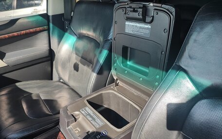 Toyota Land Cruiser 200, 2012 год, 4 400 000 рублей, 27 фотография