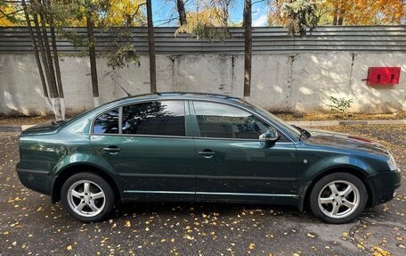Skoda Superb III рестайлинг, 2007 год, 1 100 000 рублей, 3 фотография
