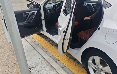 Hyundai Avante, 2011 год, 1 000 000 рублей, 4 фотография