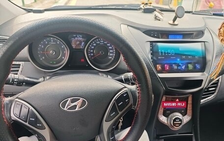 Hyundai Avante, 2011 год, 1 000 000 рублей, 5 фотография