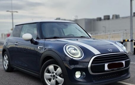 MINI Hatch, 2018 год, 1 825 000 рублей, 10 фотография