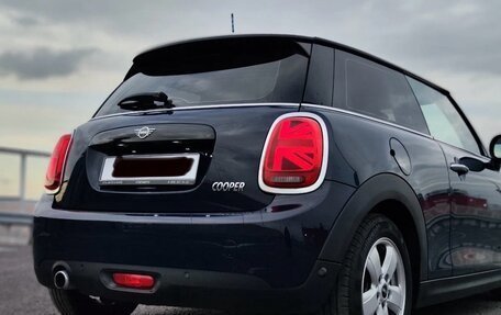 MINI Hatch, 2018 год, 1 825 000 рублей, 8 фотография