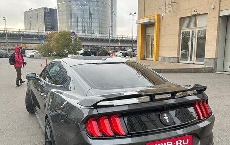 Ford Mustang VI рестайлинг, 2019 год, 3 500 000 рублей, 3 фотография