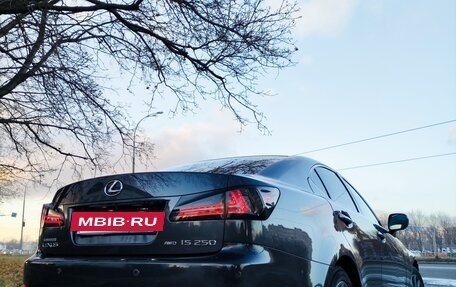 Lexus IS II рестайлинг 2, 2006 год, 1 300 000 рублей, 3 фотография