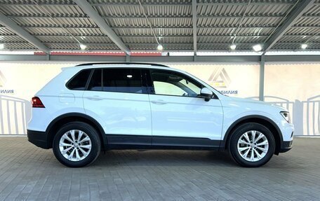 Volkswagen Tiguan II, 2018 год, 2 125 000 рублей, 6 фотография