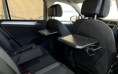 Volkswagen Tiguan II, 2018 год, 2 125 000 рублей, 13 фотография