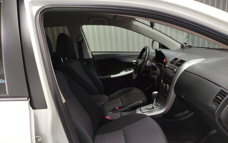 Toyota Corolla, 2011 год, 990 000 рублей, 10 фотография