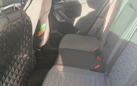 Volkswagen Tiguan II, 2021 год, 3 700 000 рублей, 9 фотография