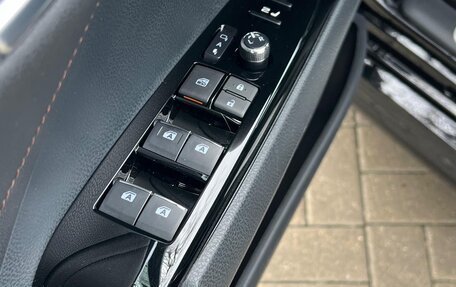 Toyota Camry, 2021 год, 3 800 000 рублей, 9 фотография