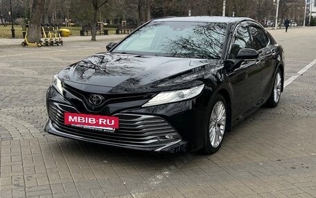 Toyota Camry, 2021 год, 3 800 000 рублей, 5 фотография