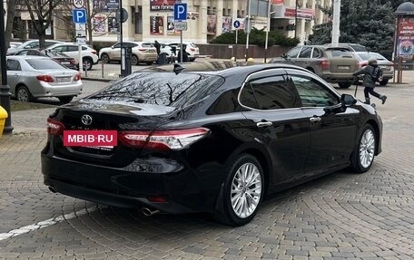 Toyota Camry, 2021 год, 3 800 000 рублей, 7 фотография