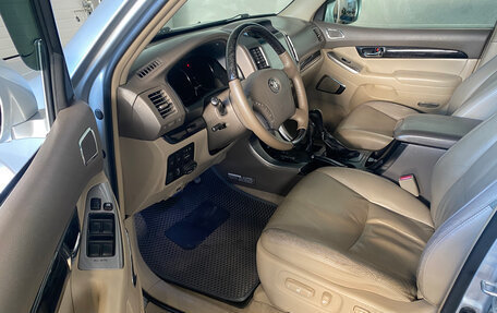 Toyota Land Cruiser Prado 120 рестайлинг, 2008 год, 2 099 000 рублей, 8 фотография