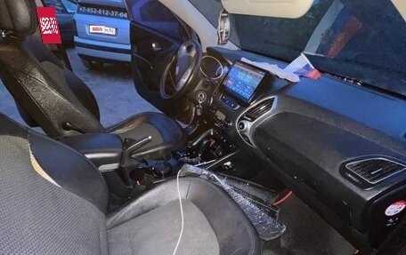 Hyundai ix35 I рестайлинг, 2013 год, 1 350 000 рублей, 10 фотография