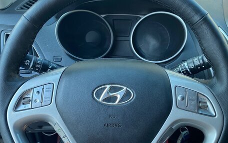 Hyundai ix35 I рестайлинг, 2013 год, 1 350 000 рублей, 33 фотография