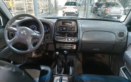 Nissan NP300, 2008 год, 690 000 рублей, 8 фотография