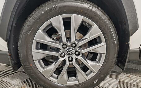 Toyota RAV4, 2021 год, 3 899 000 рублей, 18 фотография