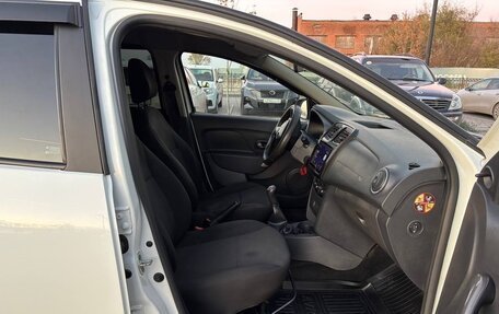 Renault Logan II, 2019 год, 849 000 рублей, 12 фотография