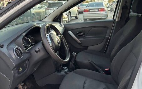 Renault Logan II, 2019 год, 849 000 рублей, 11 фотография