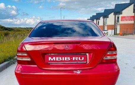 Mercedes-Benz C-Класс, 2004 год, 600 000 рублей, 3 фотография