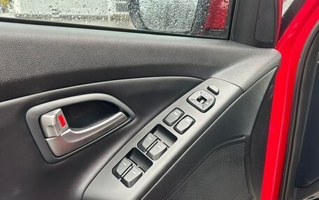 Hyundai ix35 I рестайлинг, 2015 год, 1 355 000 рублей, 12 фотография