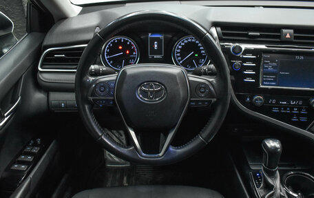 Toyota Camry, 2020 год, 2 760 000 рублей, 12 фотография