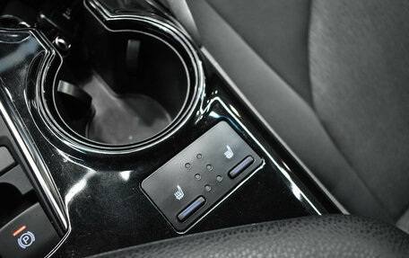 Toyota Camry, 2020 год, 2 760 000 рублей, 15 фотография
