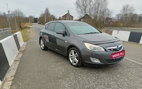 Opel Astra J, 2012 год, 550 000 рублей, 2 фотография
