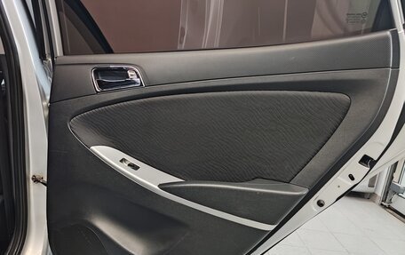 Hyundai Solaris II рестайлинг, 2011 год, 795 000 рублей, 21 фотография