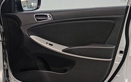 Hyundai Solaris II рестайлинг, 2011 год, 795 000 рублей, 20 фотография