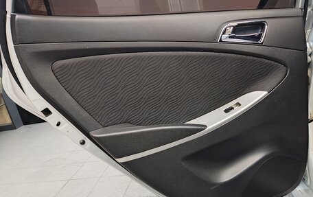 Hyundai Solaris II рестайлинг, 2011 год, 795 000 рублей, 19 фотография