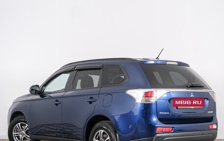 Mitsubishi Outlander III рестайлинг 3, 2013 год, 1 549 000 рублей, 5 фотография